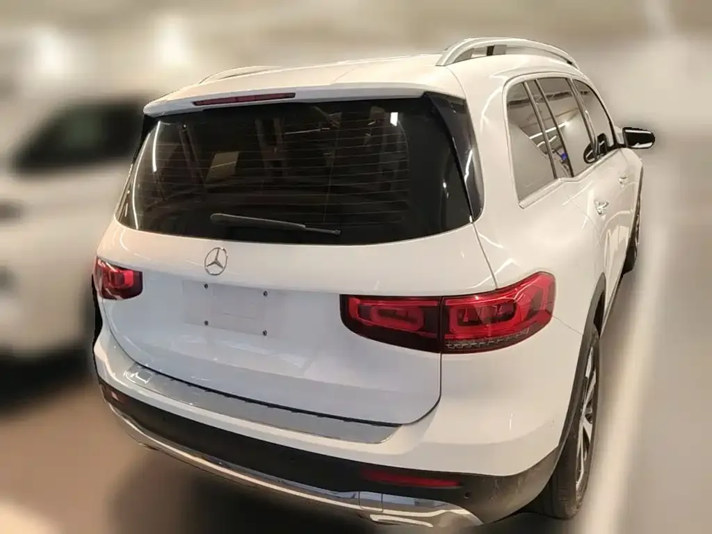 Mercedes-Benz GLB — фото 3