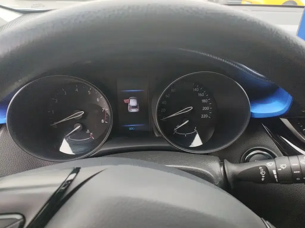 Toyota C-HR — фото 2