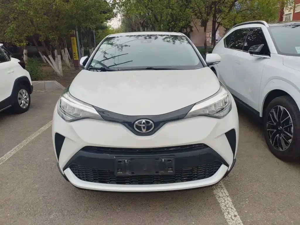 Toyota C-HR — фото 6