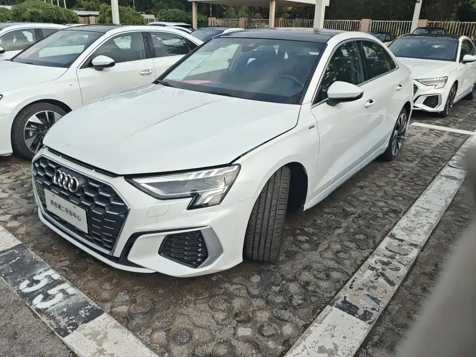 Audi A3 — фото 1