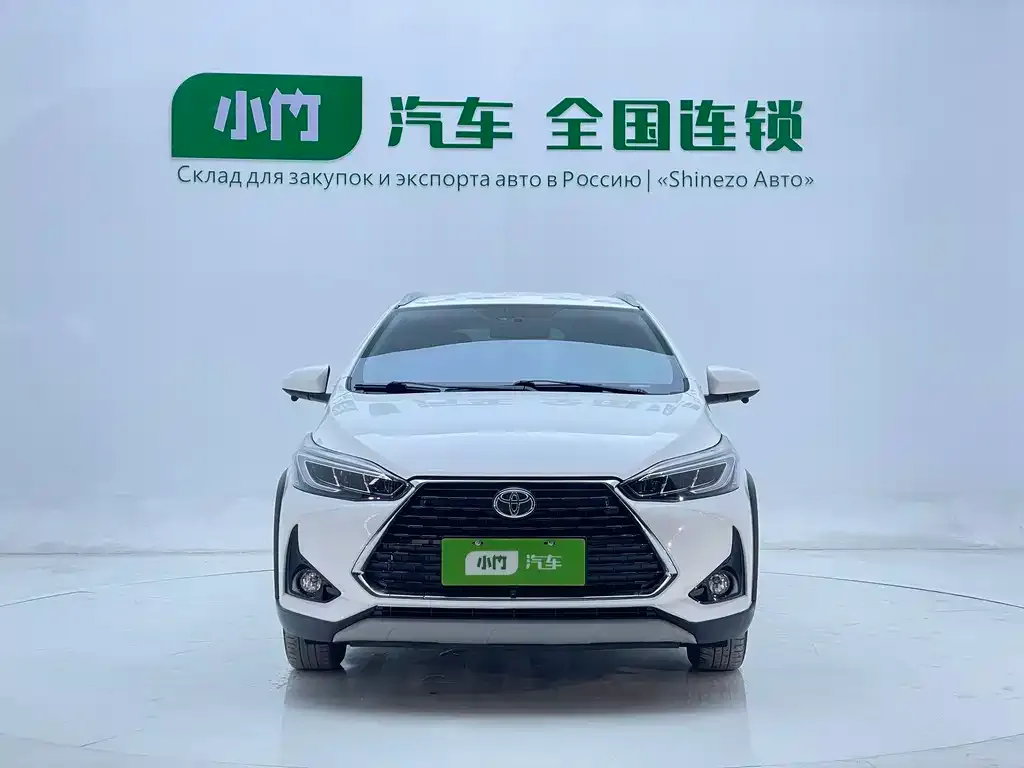 Toyota Yaris L — фото 2