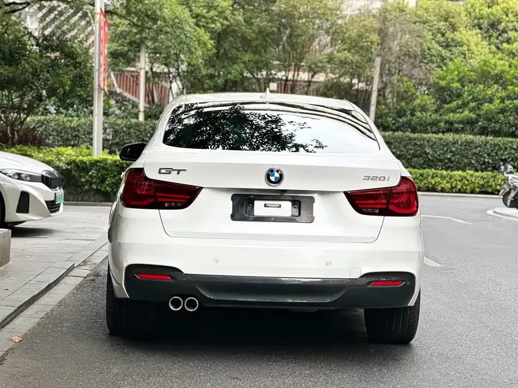 BMW 3 Series GT — фото 3