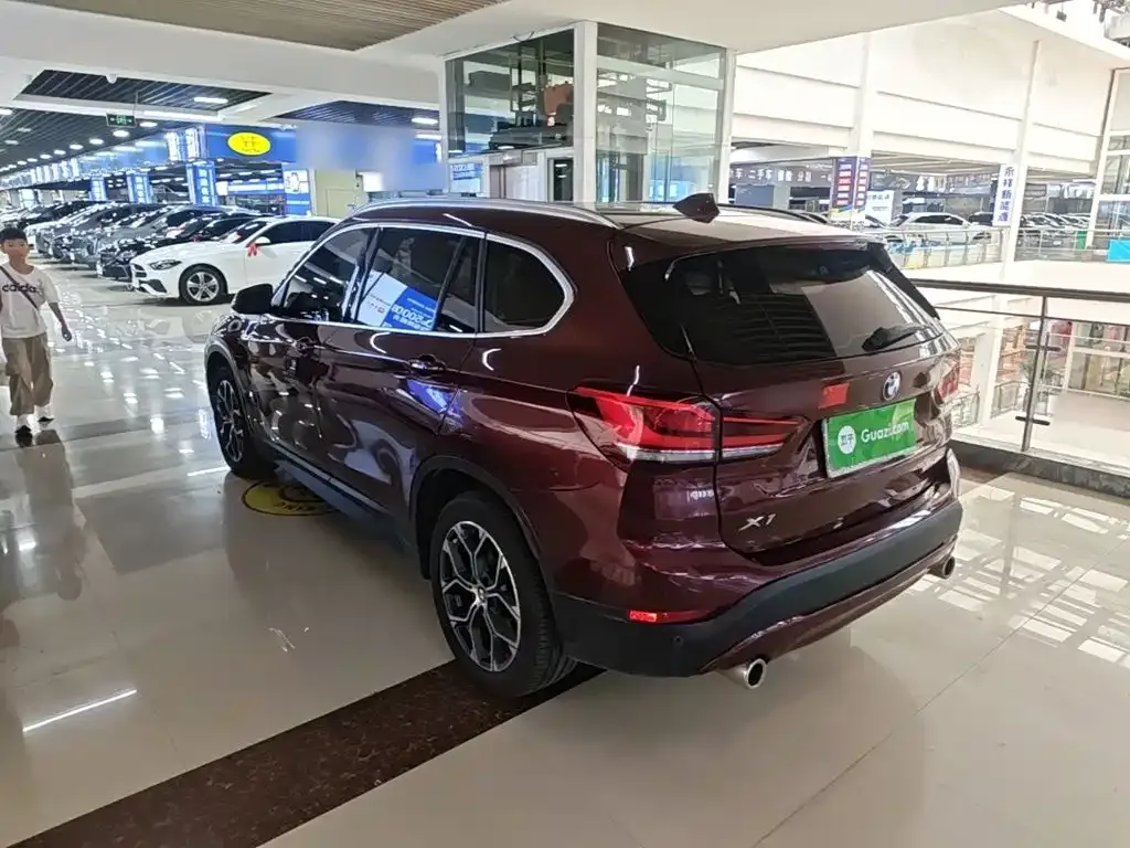 BMW X1 — фото 10