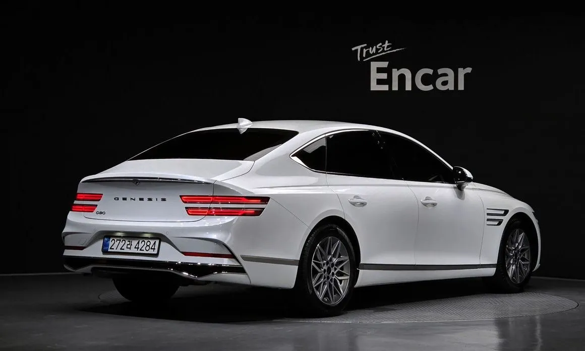 Genesis G80 — фото 7