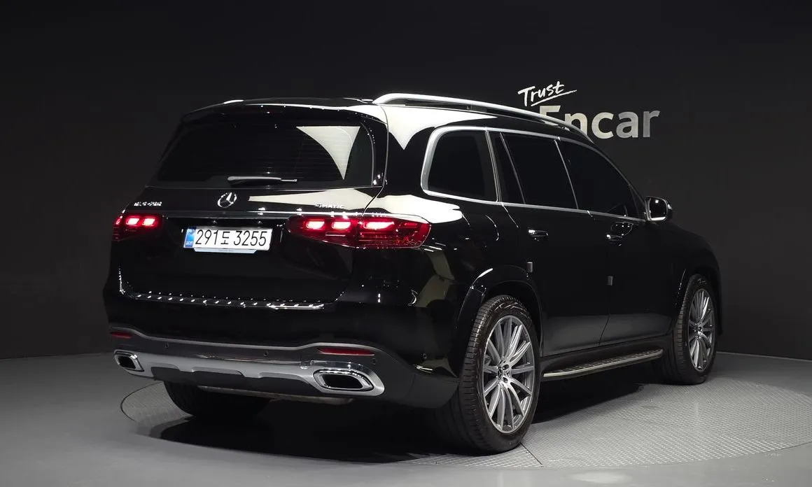 Mercedes-Benz GLS-Class — фото 8