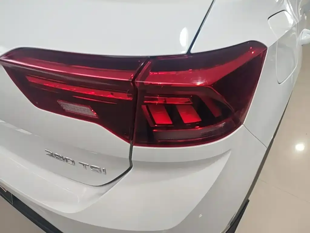 Volkswagen T-Roc 2021 из CN, фото 2