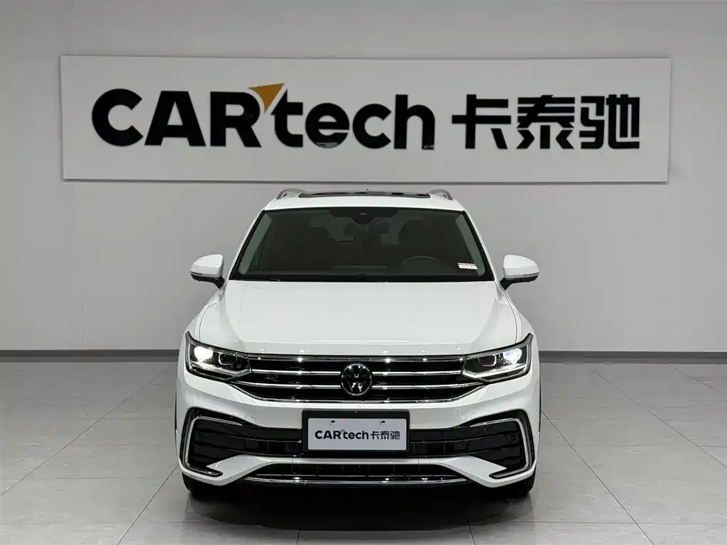Volkswagen Tiguan L — фото 6