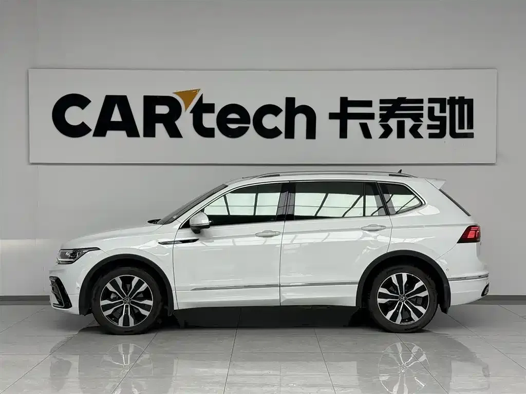 Volkswagen Tiguan L — фото 3