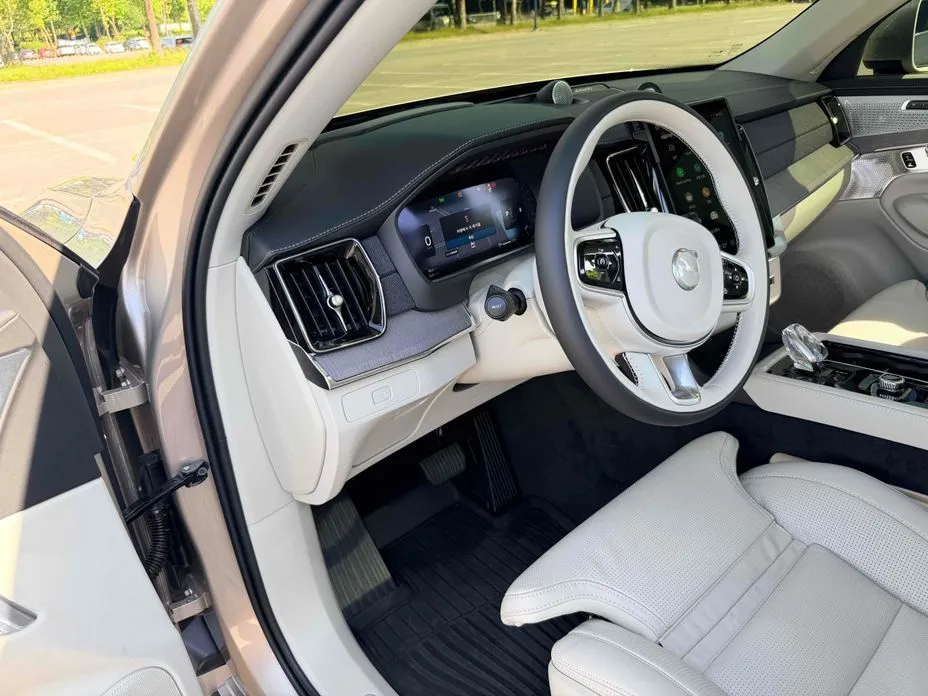 Volvo XC90 2026 из KR, фото 5
