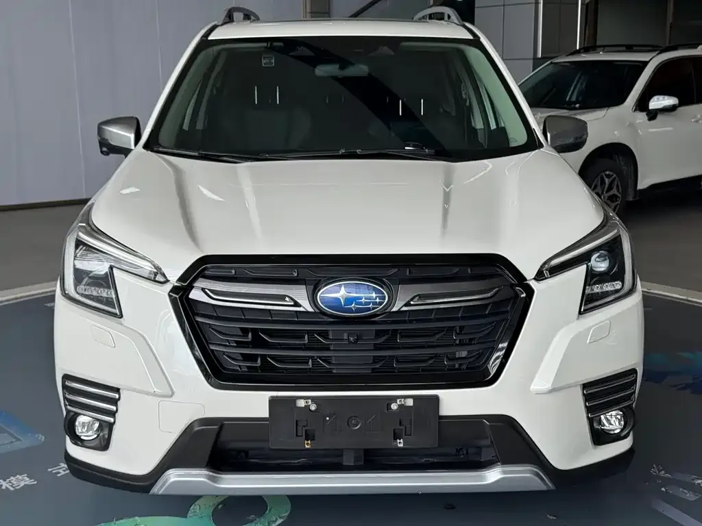 Subaru Forester — фото 2