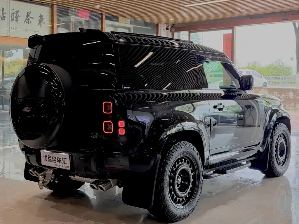 Land Rover Defender — фото 10