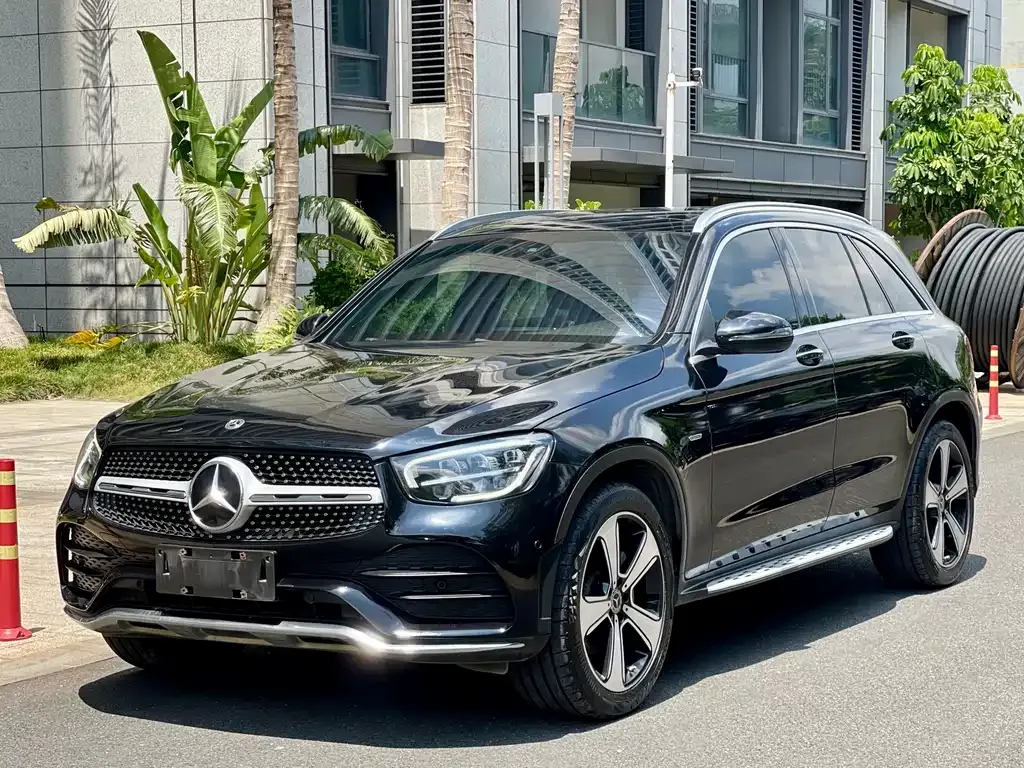 Mercedes-Benz GLC — фото 1