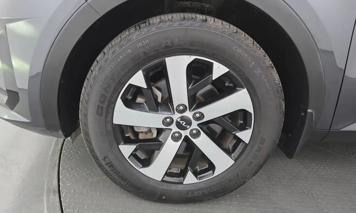 Kia Sorento — фото 3