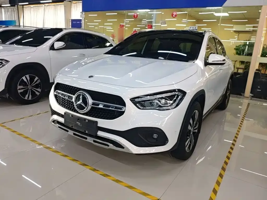 Mercedes-Benz GLA — фото 7