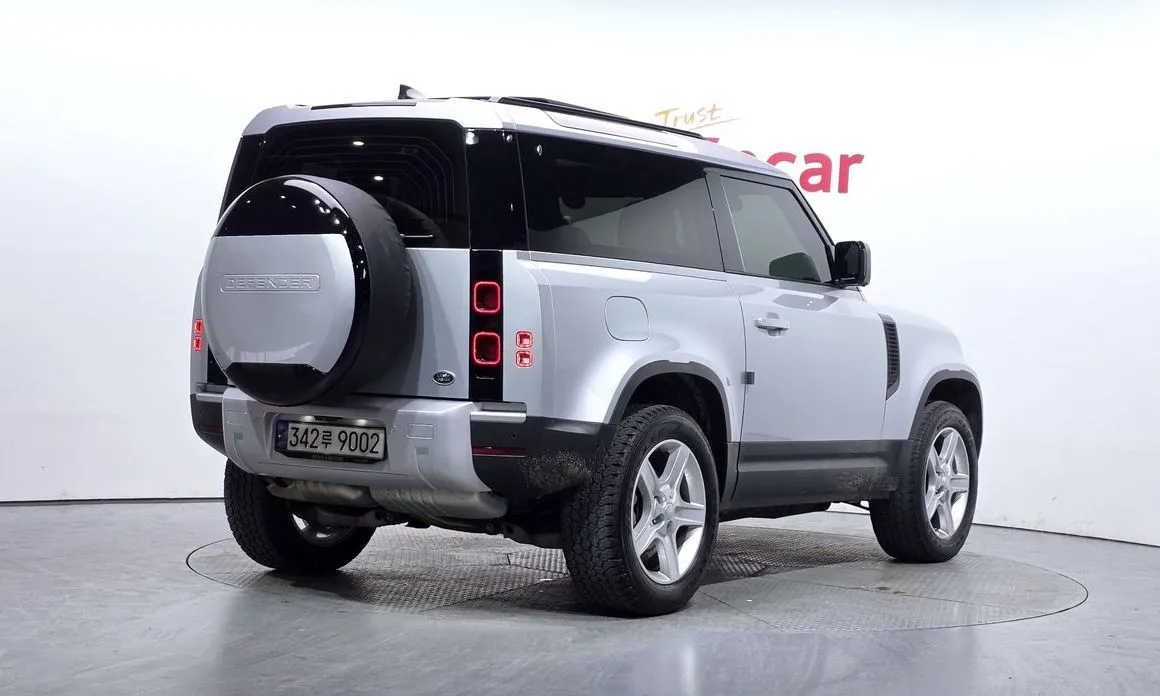 Land Rover Defender — фото 2