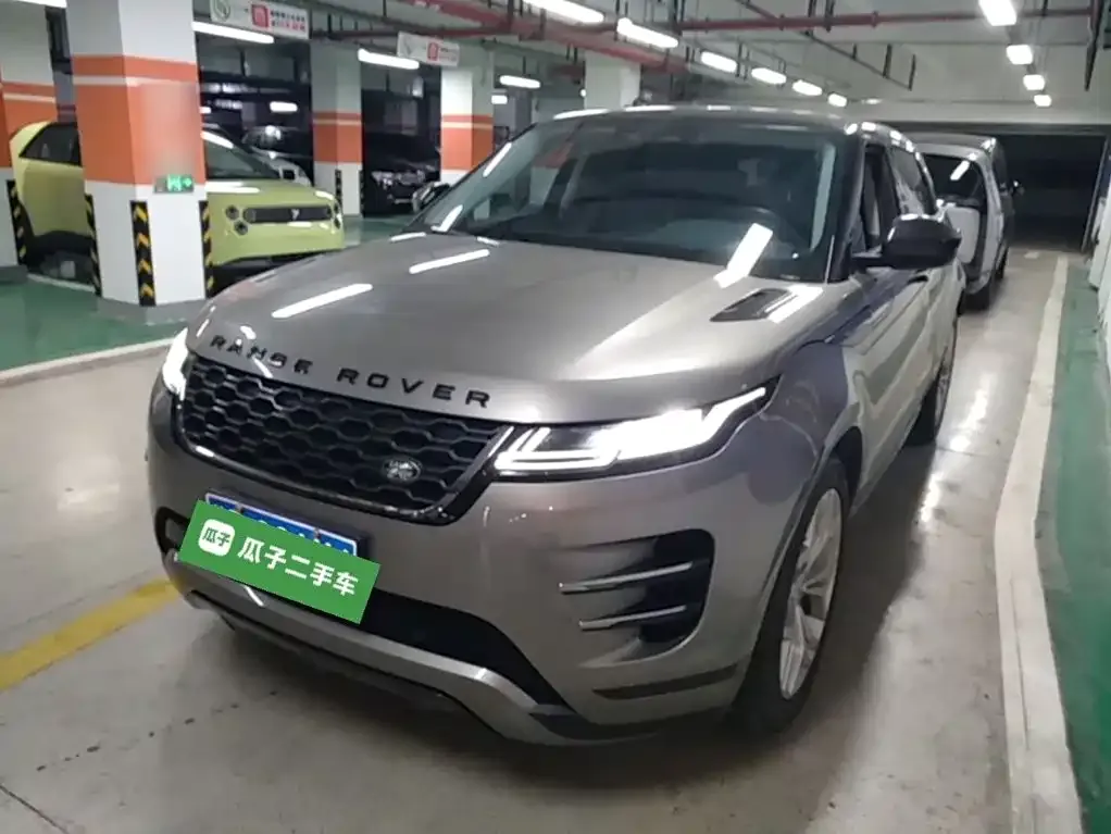 Land Rover Evoque — фото 1