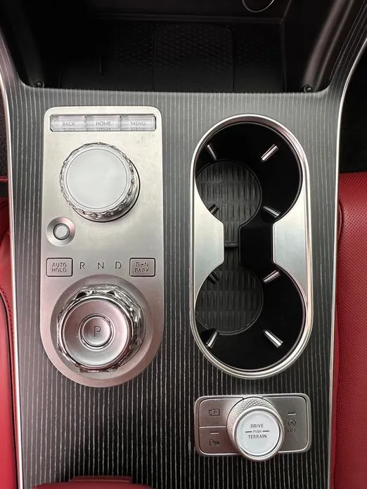 Genesis GV80 — фото 3