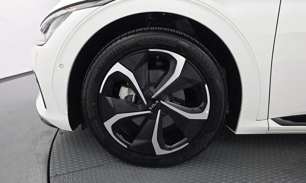 Kia EV6 — фото 4