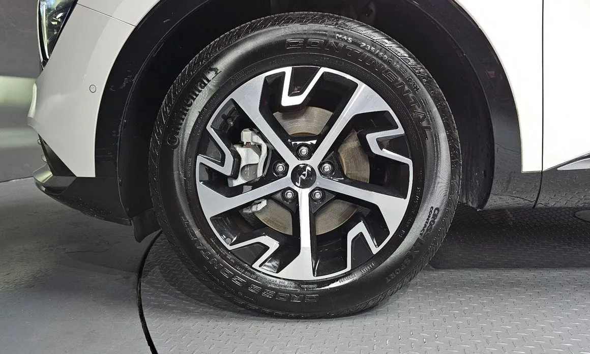 Kia Sportage — фото 8