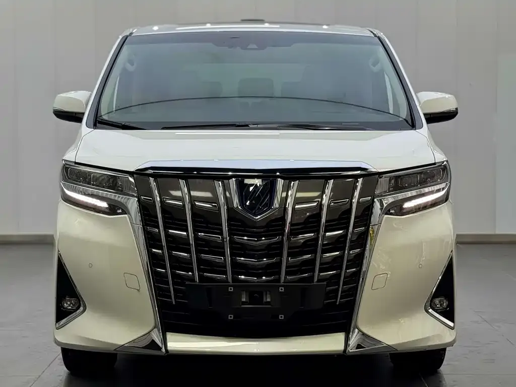 Toyota Alphard — фото 6