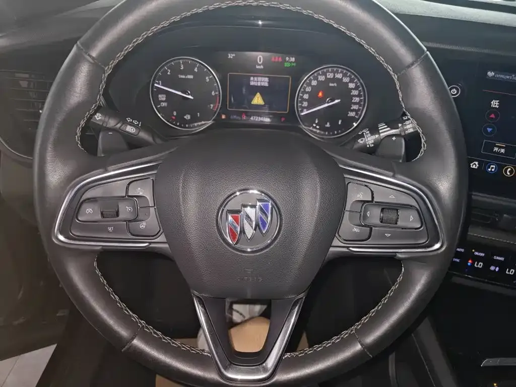 Buick Envision Plus — фото 4