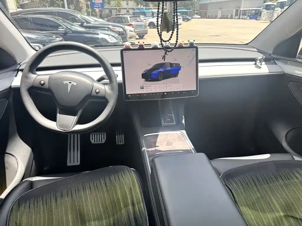 Tesla Model Y — фото 5