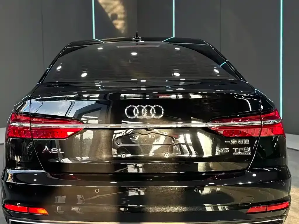 Audi A6L — фото 6