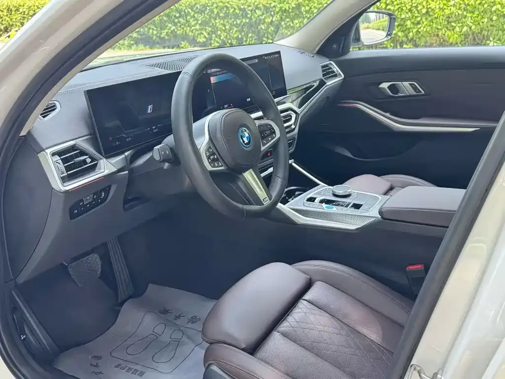 BMW i3 — фото 4