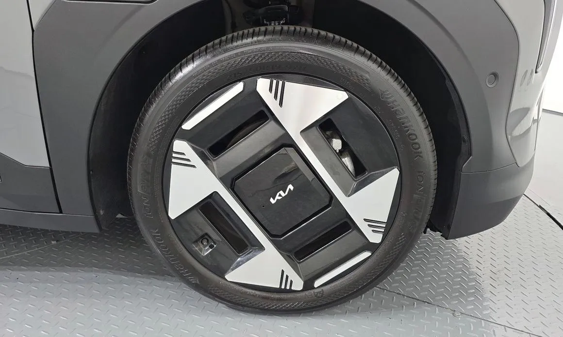 Kia EV3 — фото 4