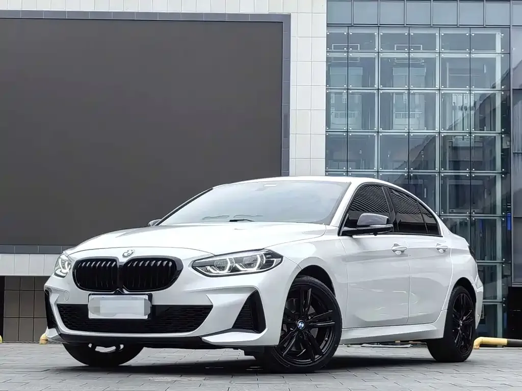 BMW 1 Series — фото 1