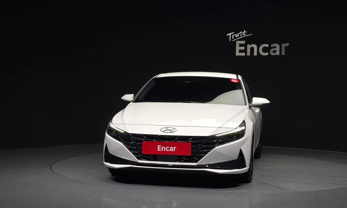 Hyundai AVANTE — фото 2