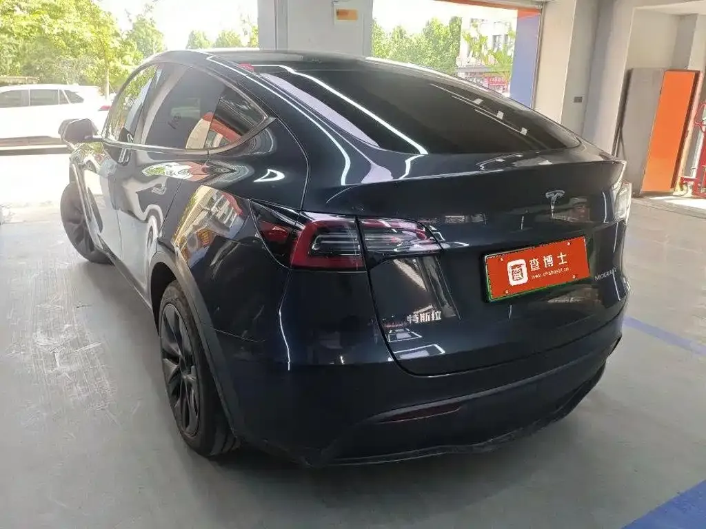 Tesla Model Y — фото 5