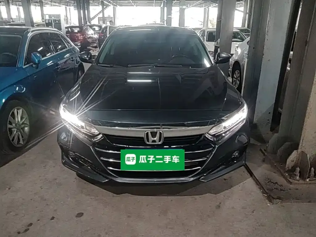 Honda Accord — фото 9