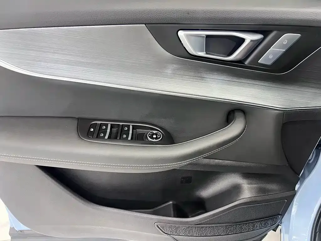 Chery Tiggo 7 PLUS — фото 9