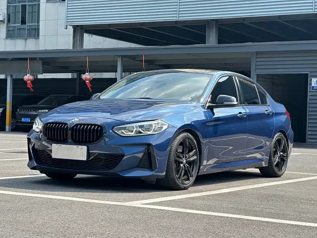 BMW 1 Series — фото 1