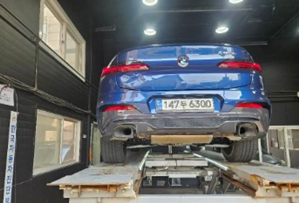 BMW X4 2021 из KR, фото 2