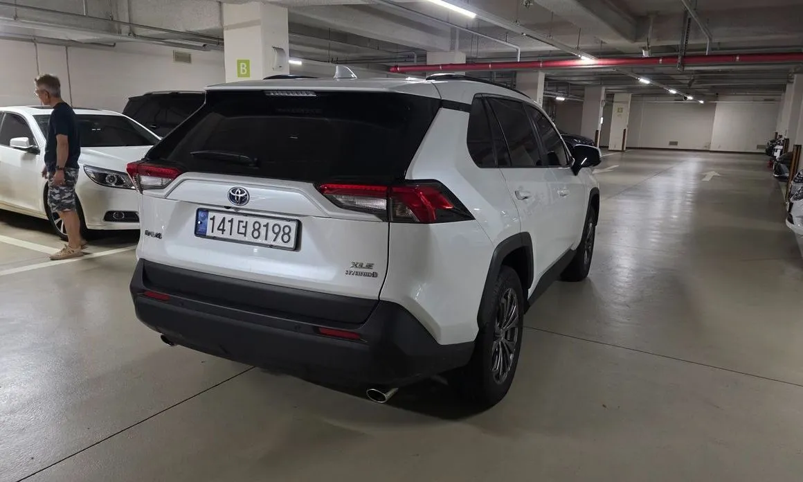 Toyota RAV4 2024 из KR, фото 5