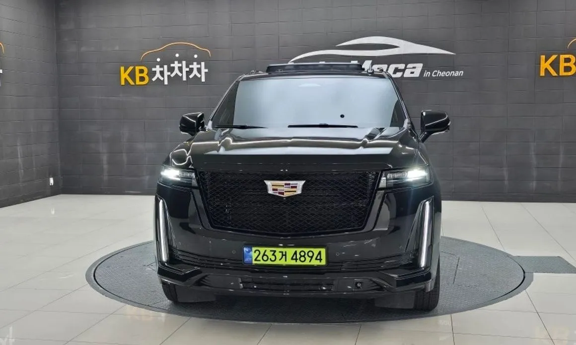 Cadillac Escalade 2023 из KR, фото 8