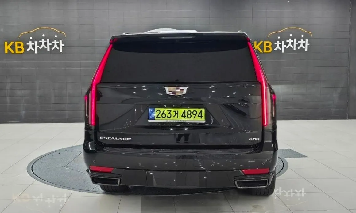 Cadillac Escalade 2023 из KR, фото 4