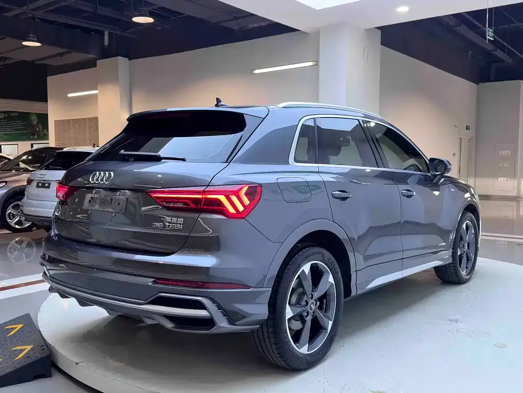 Audi Q3 — фото 6