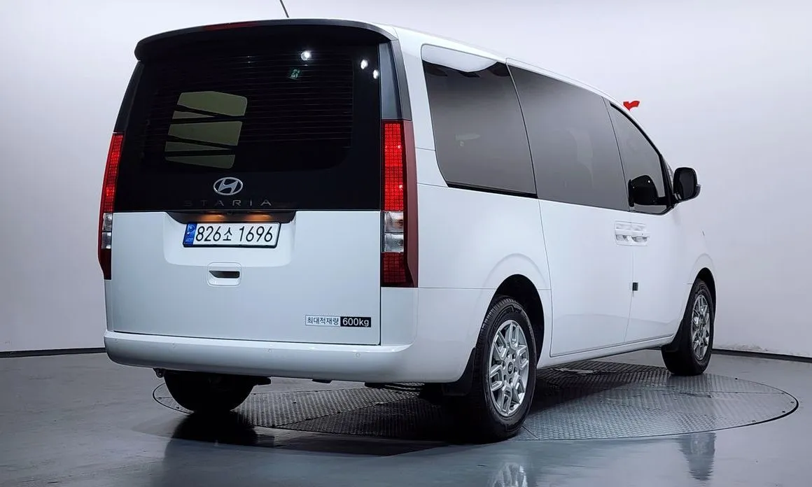 Hyundai Staria 2025 из KR, фото 3