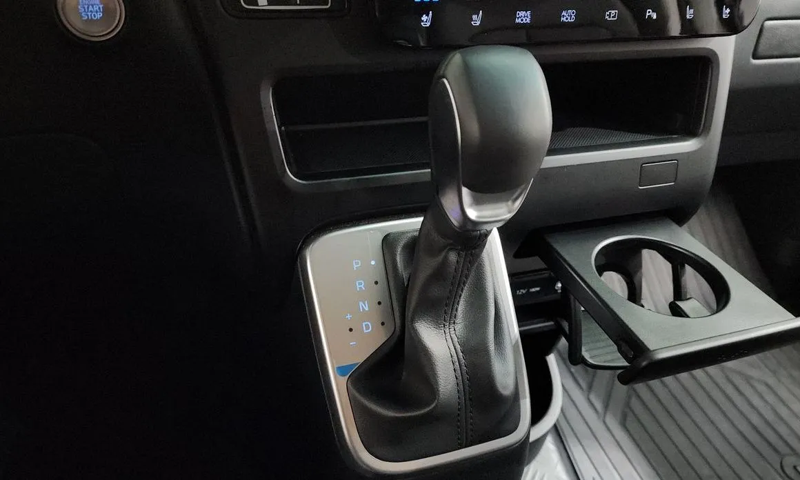 Hyundai Staria 2025 из KR, фото 6