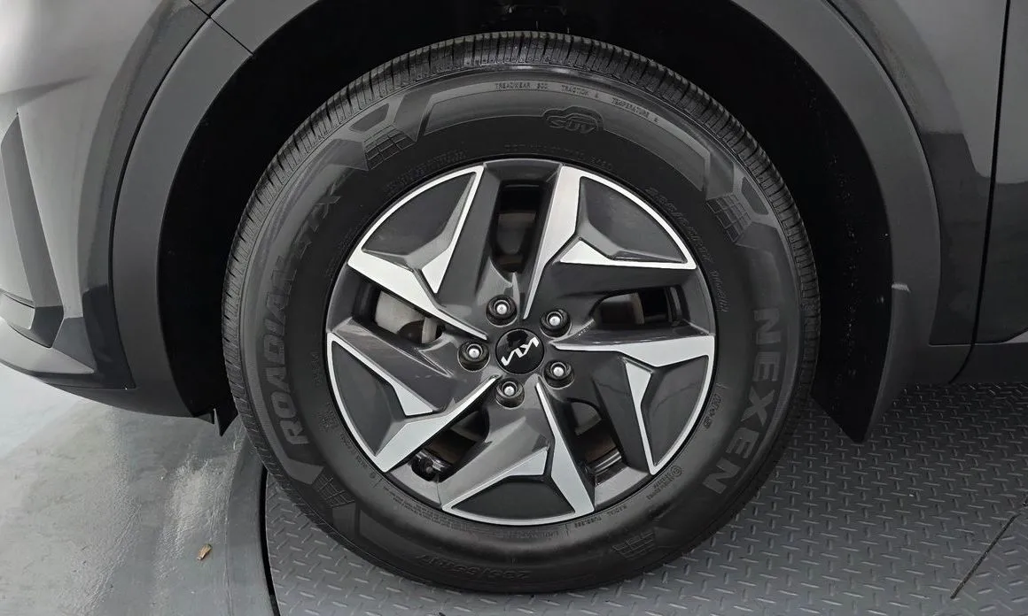 Kia Sorento — фото 5