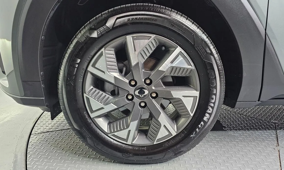 KG Mobility (Ssangyong) Torres — фото 10