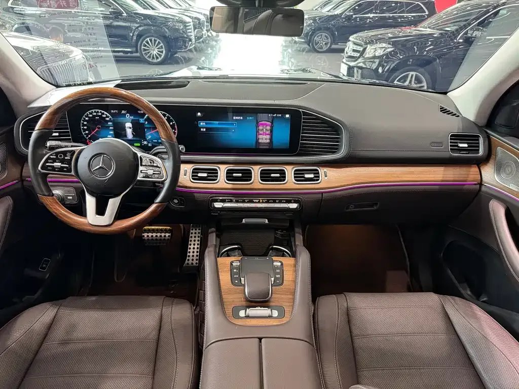 Mercedes-Benz GLS — фото 5
