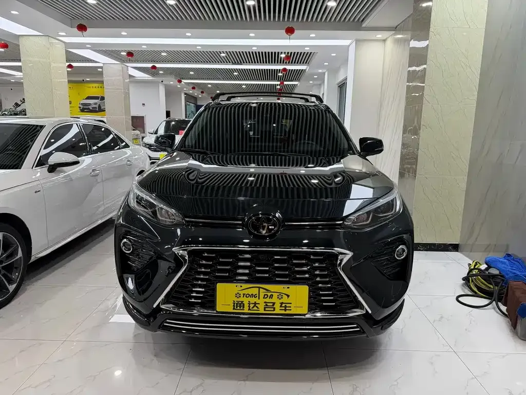Toyota Wildlander — фото 1
