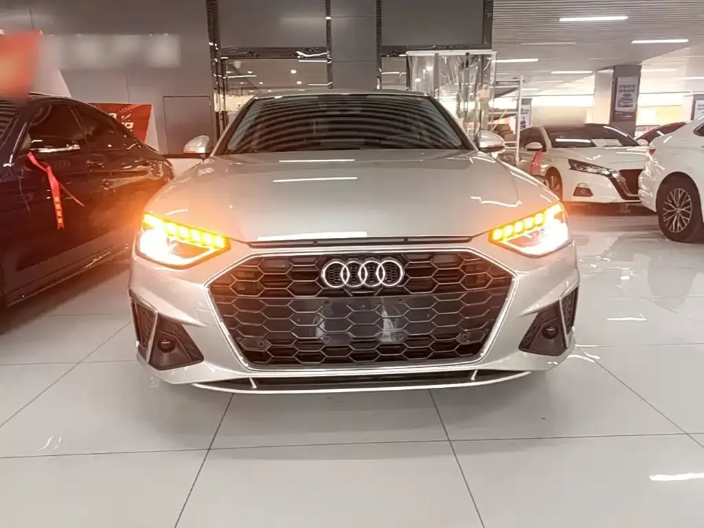 Audi A4L — фото 5