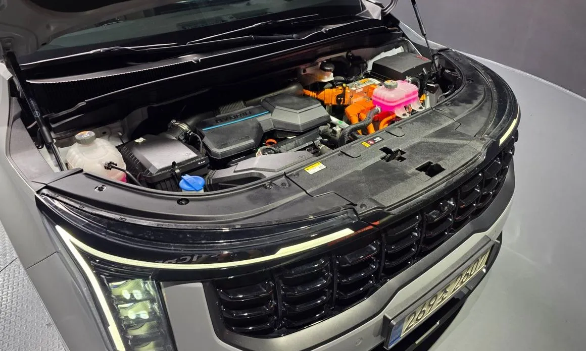 Kia Carnival 2025 из KR, фото 9