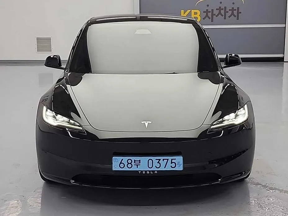 Tesla Model 3 — фото 8