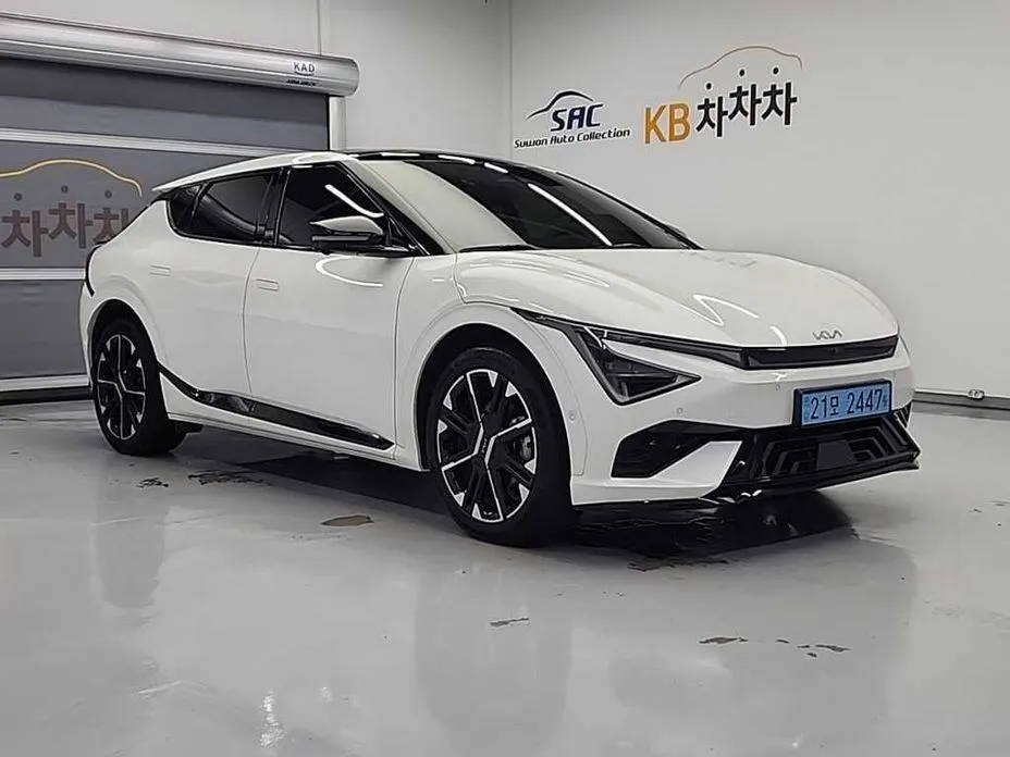 Kia EV6 — фото 10